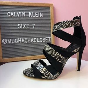 Calvin Klein | Suzanne Herringbone size 7